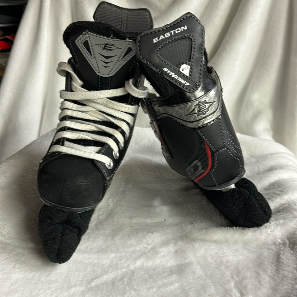 Boys ice skates